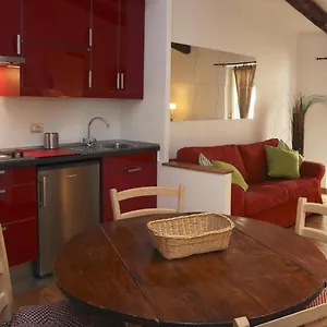 https://san-teodoro-apartment.it-romehotels.com